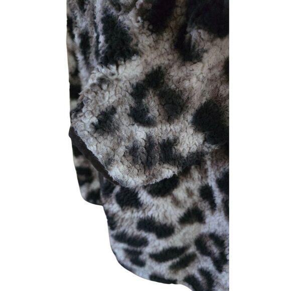 Leopard Print Sherpa Fleece Pullover Jacket M animal mob wife warm cottagecore - Picture 3 of 9